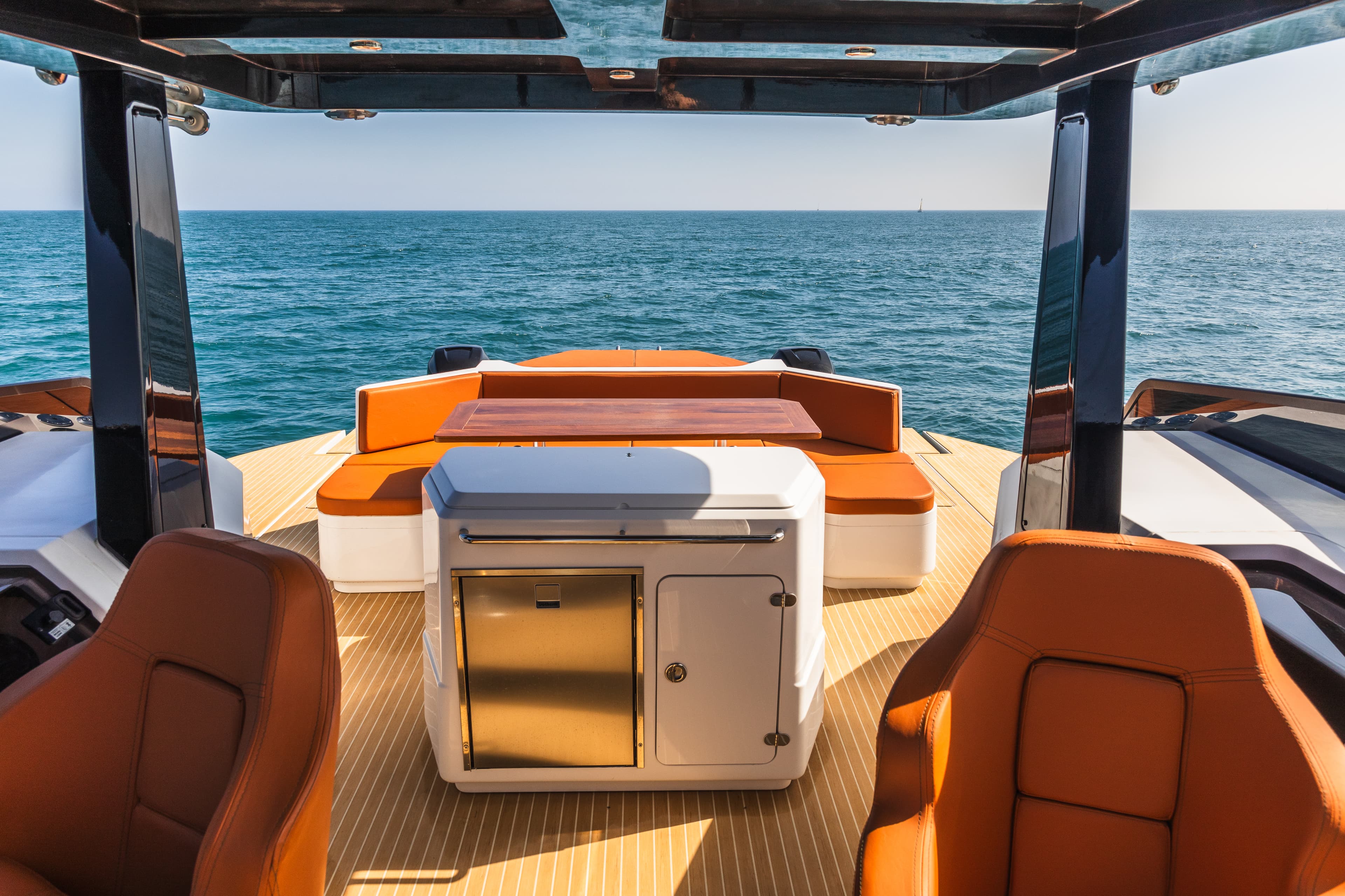 House of Hütter Dr. No – 12