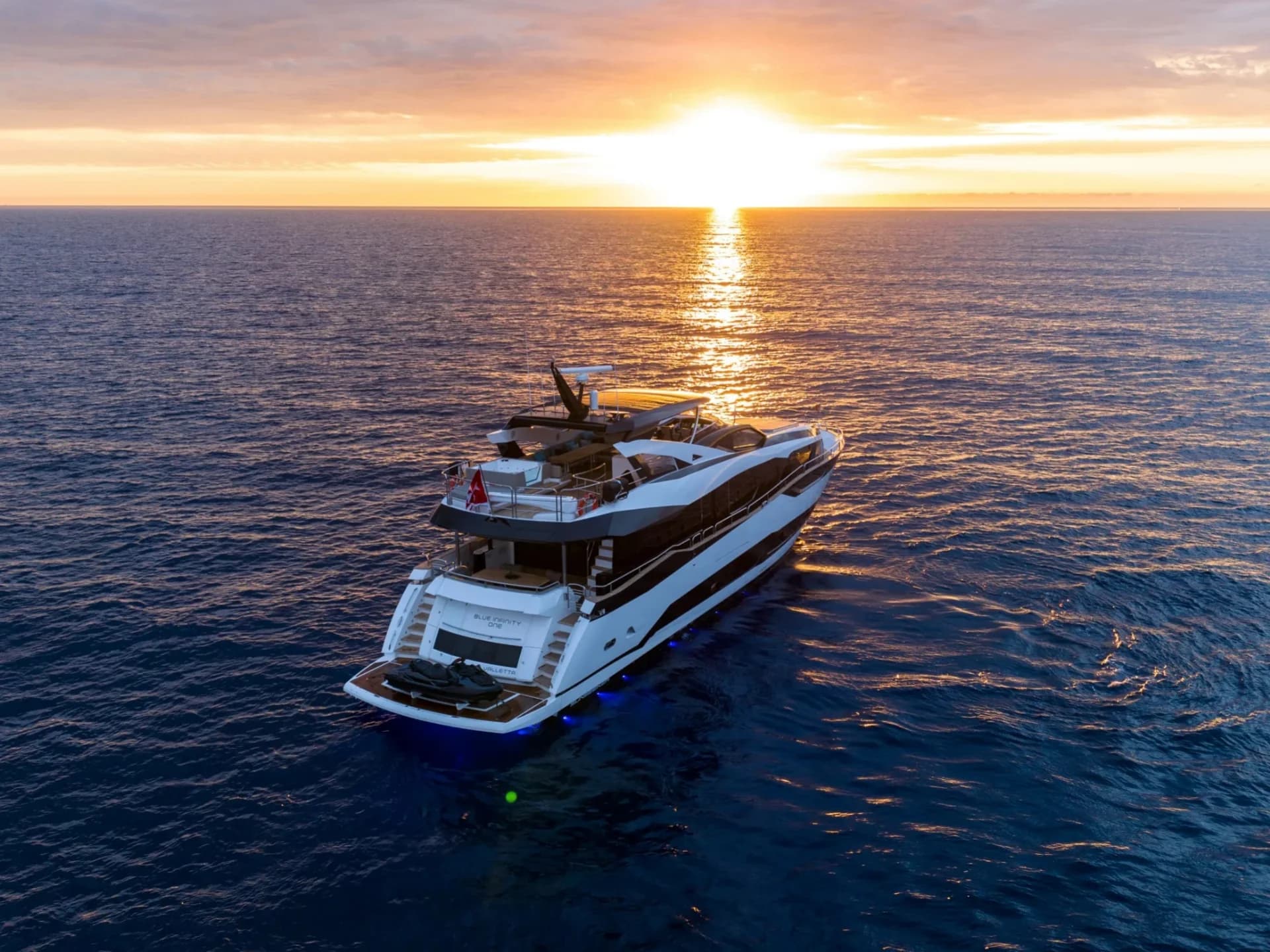 BLUE INFINITY ONE – 9