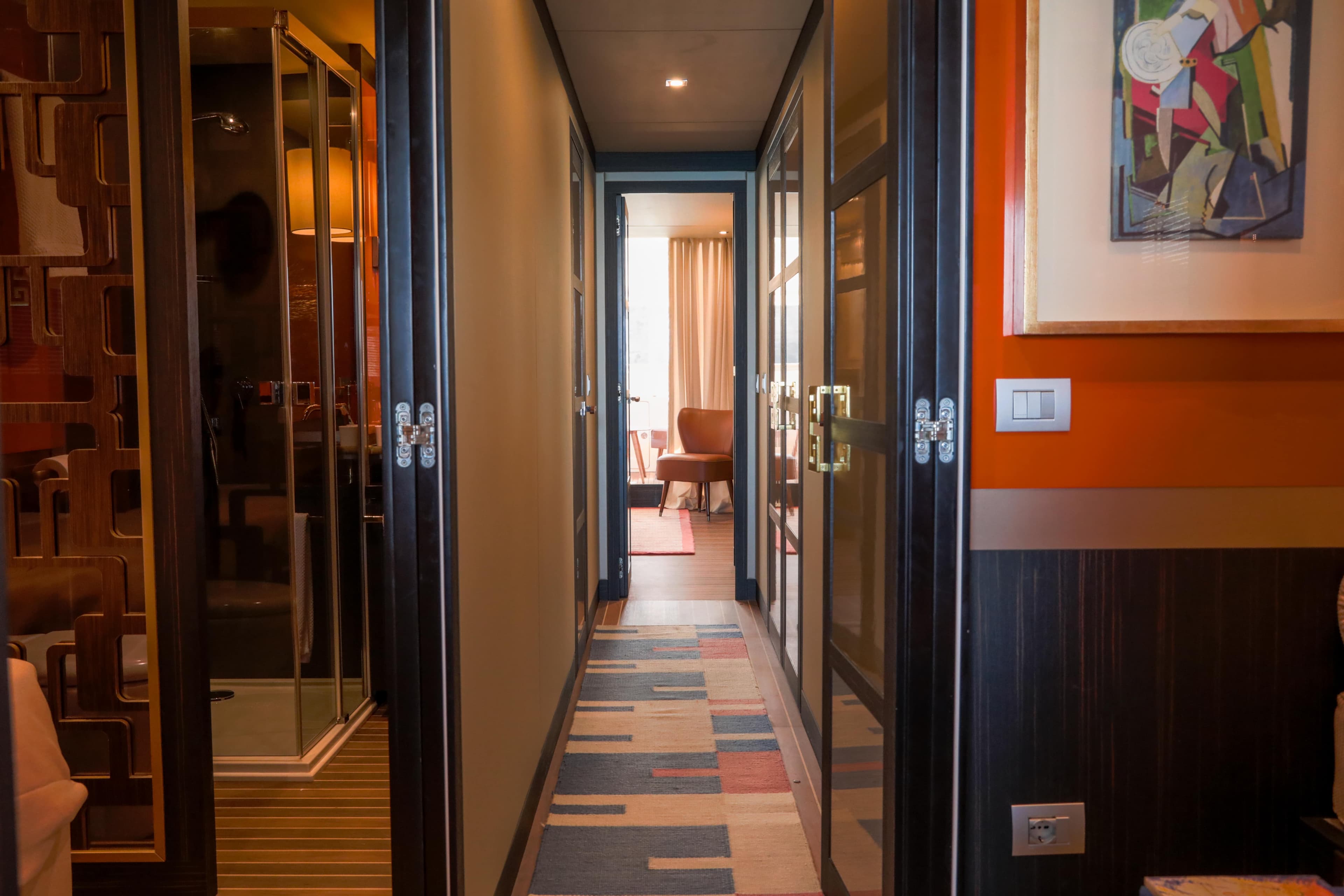 Goldfinger House of Hütter – 10