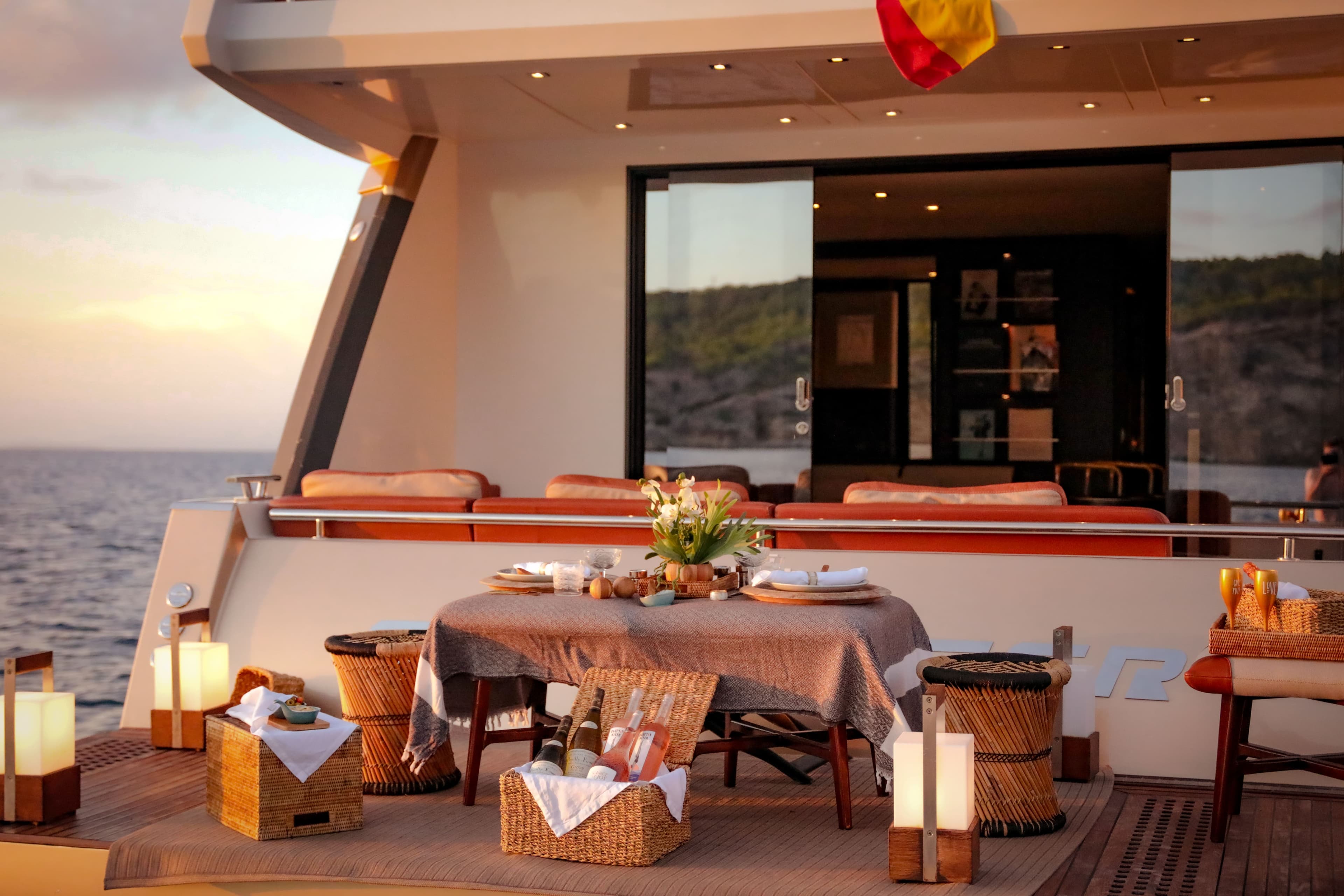 Goldfinger House of Hütter – 13